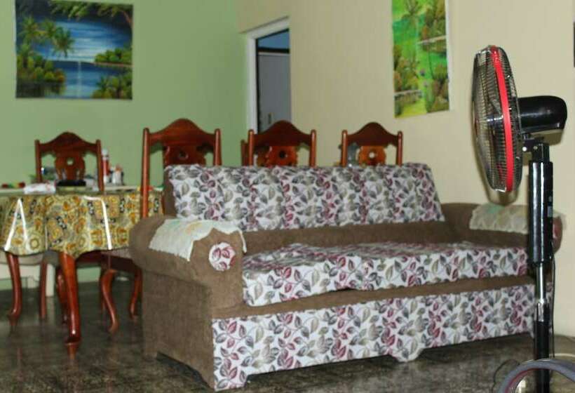 تختخواب و صبحانه Ritashomeawayfromhome