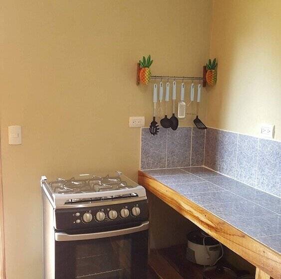 El Gecko Hotel & Tours