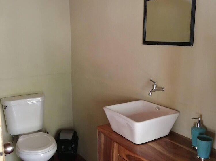 El Gecko Hotel & Tours