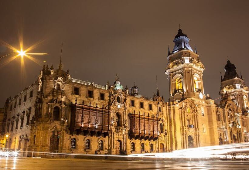 Отель Diamond Lima