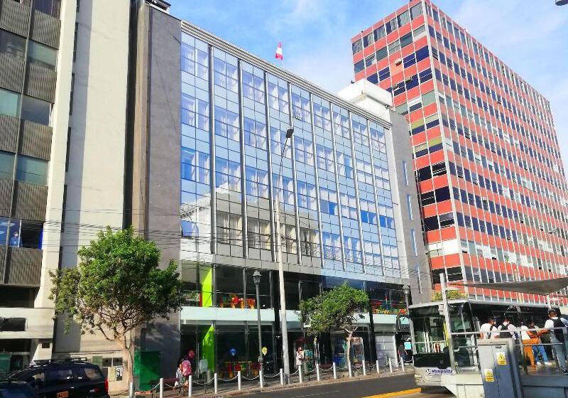 Отель Diamond Lima