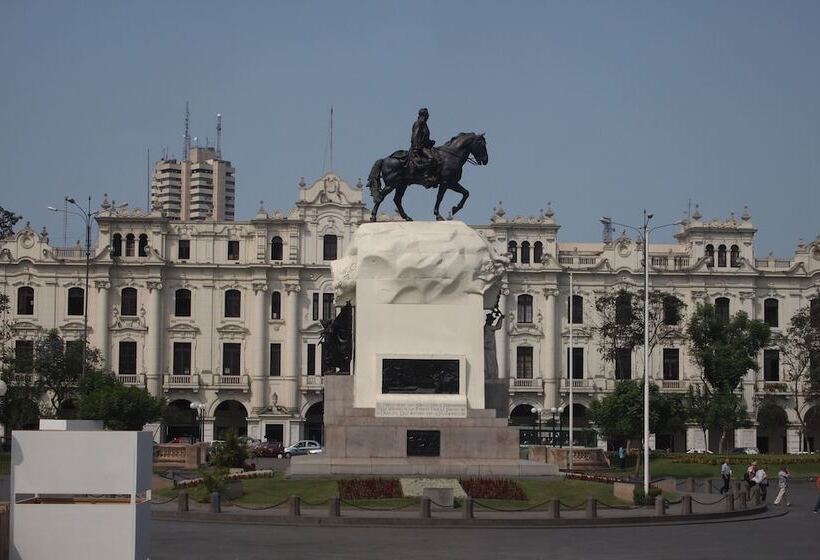 Отель Diamond Lima