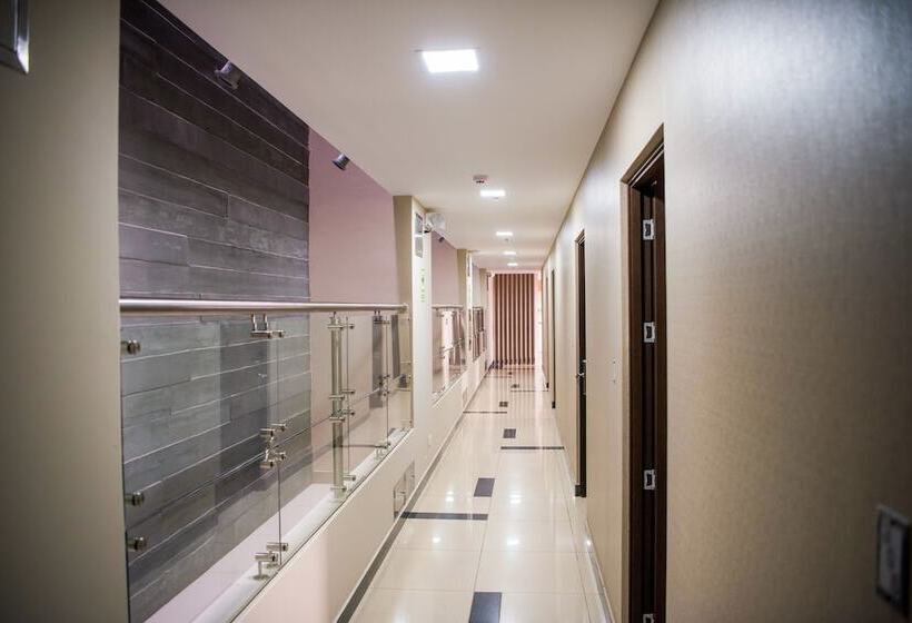 Отель Diamond Lima