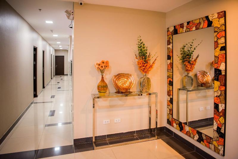 Отель Diamond Lima