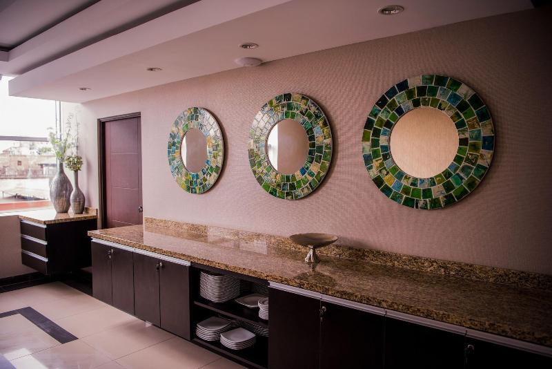 Отель Diamond Lima