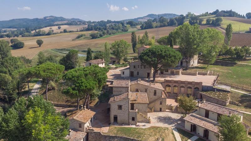 בית מלון כפרי Gh Borgo Pulciano Agriturismo