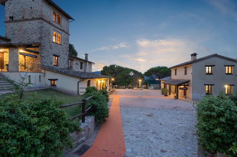 호텔 Gh Borgo Pulciano Agriturismo