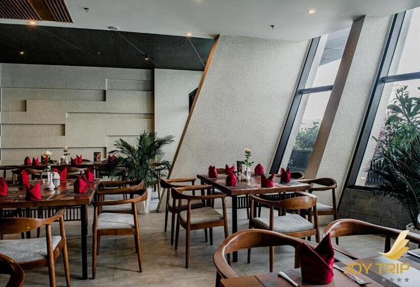 Joy Trip Hotel & Spa Nha Trang
