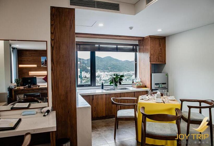 Joy Trip Hotel & Spa Nha Trang