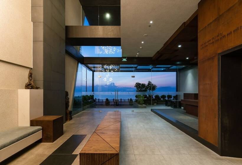 Joy Trip Hotel & Spa Nha Trang