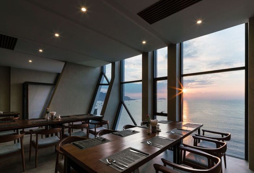 Joy Trip Hotel & Spa Nha Trang