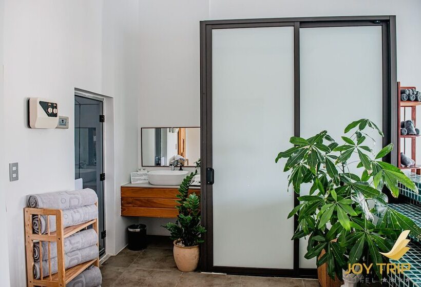 Joy Trip Hotel & Spa Nha Trang