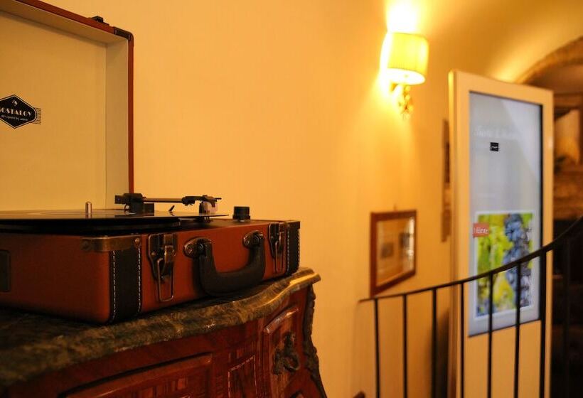 בית מלון כפרי San Gemini Palace