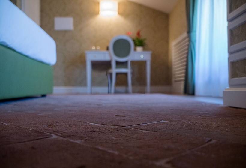 בית מלון כפרי San Gemini Palace