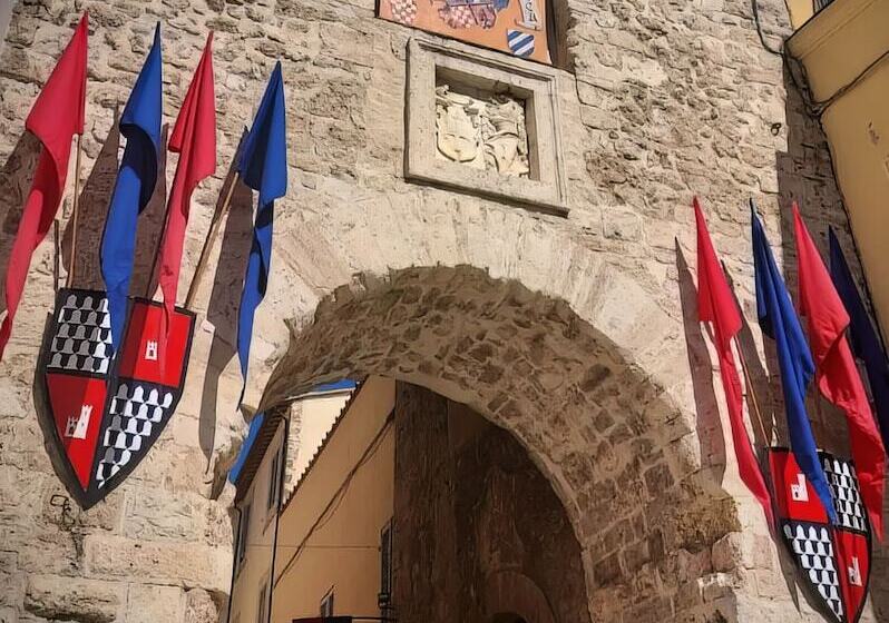 בית מלון כפרי San Gemini Palace