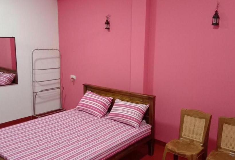 فندق Aromaa Guest Nilaveli