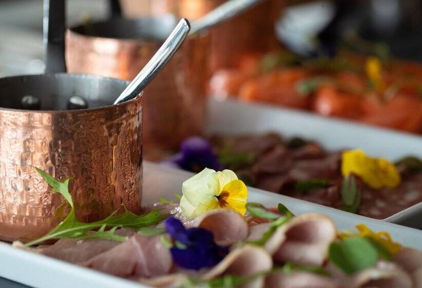 Jumeirah Living Guangzhou