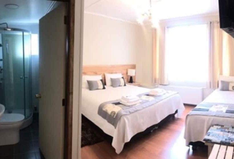 פנסיון Hostal Casa Miranda