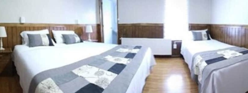 פנסיון Hostal Casa Miranda