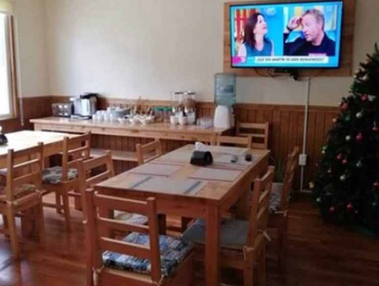 פנסיון Hostal Casa Miranda