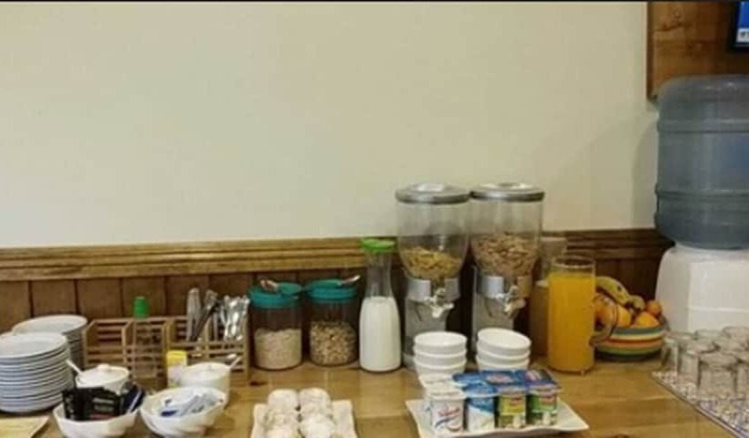 פנסיון Hostal Casa Miranda