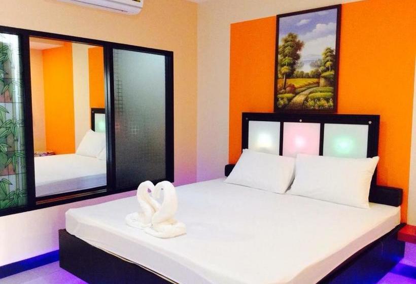 펜션 Jirapa Modern Resort