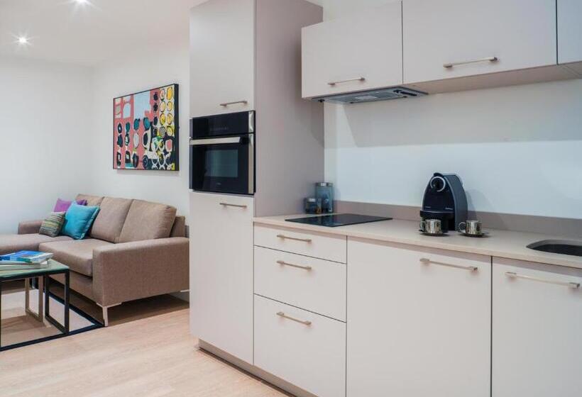 The Chronicle By Supercity Aparthotels