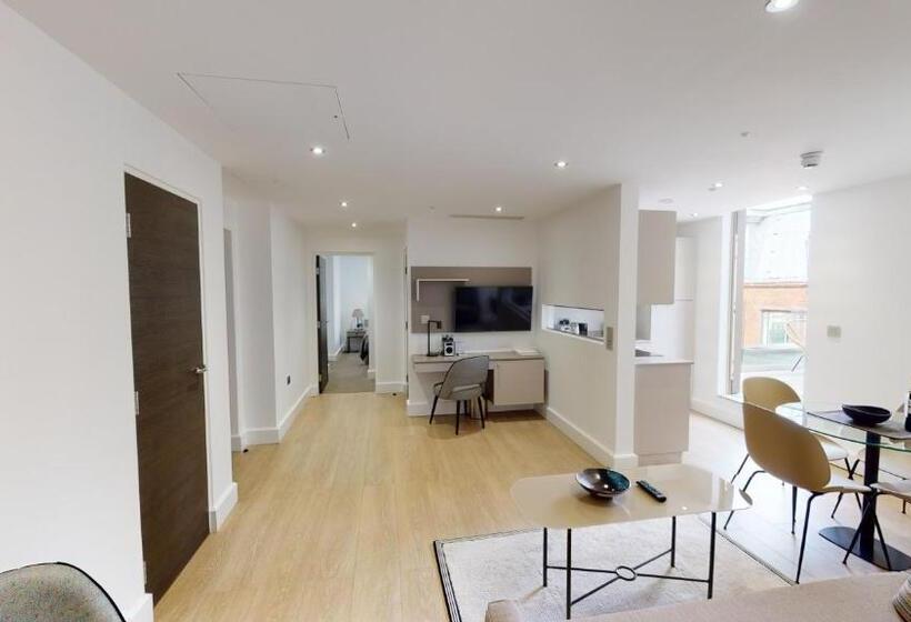 The Chronicle By Supercity Aparthotels