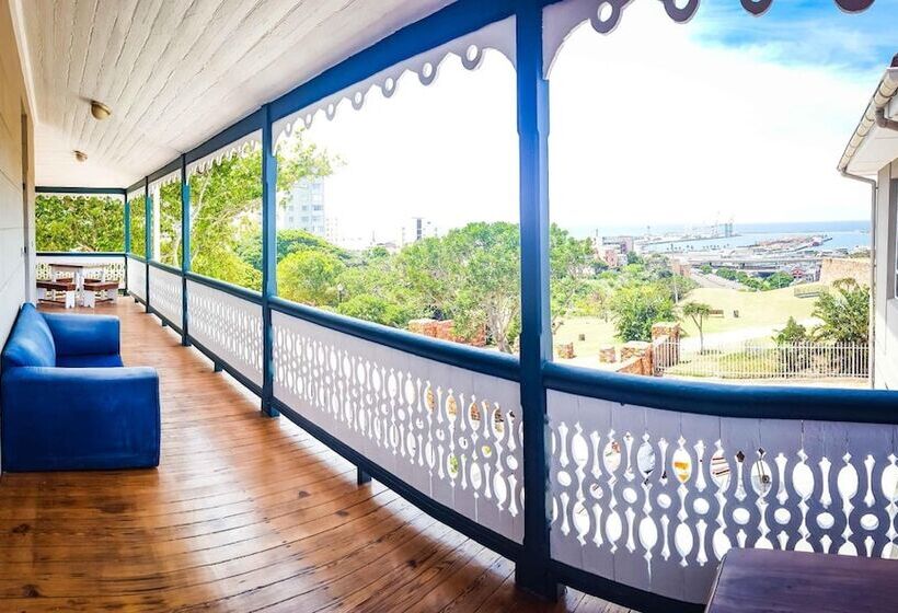 Island Vibe Port Elizabeth   Hostel