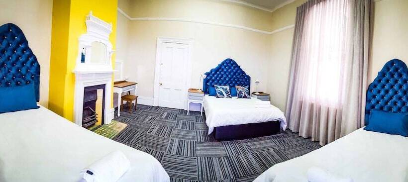 Island Vibe Port Elizabeth   Hostel