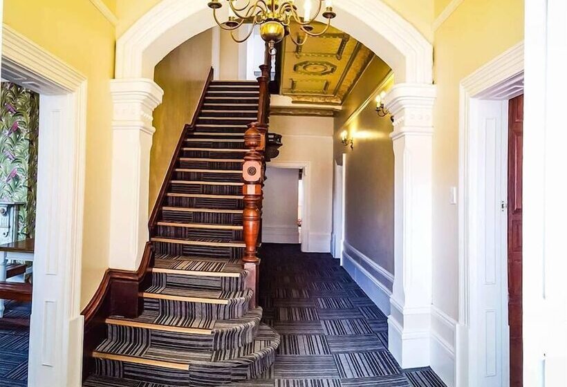 Island Vibe Port Elizabeth   Hostel