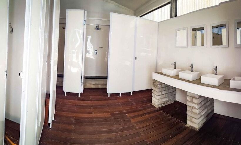 Island Vibe Port Elizabeth   Hostel