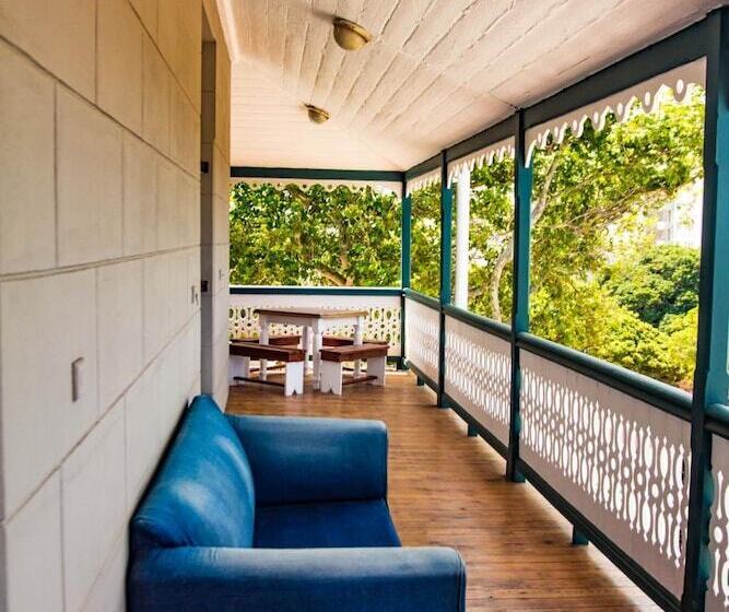 Island Vibe Port Elizabeth   Hostel