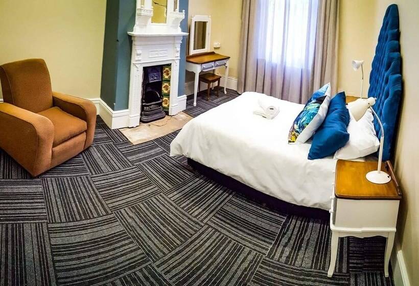 Island Vibe Port Elizabeth   Hostel