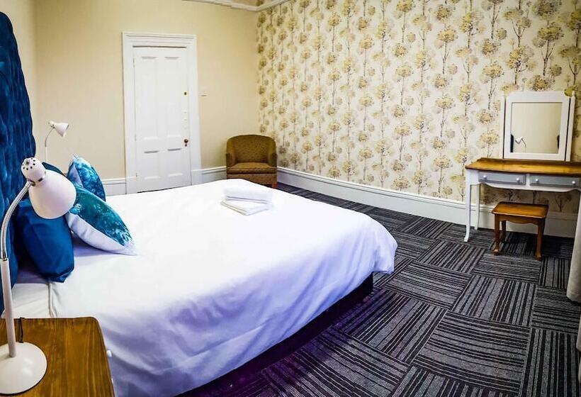 Island Vibe Port Elizabeth   Hostel