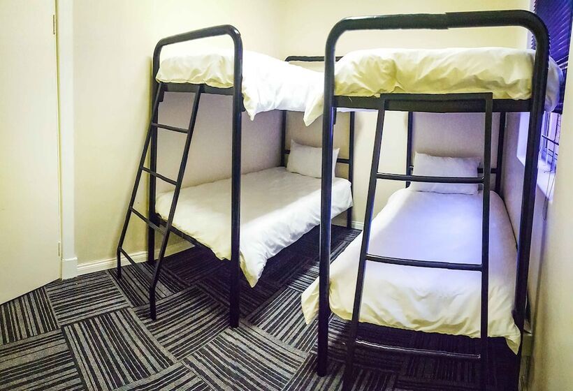 Island Vibe Port Elizabeth   Hostel