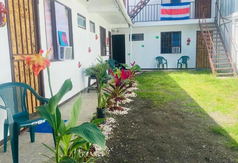 ユースホステル Nomada S Digital