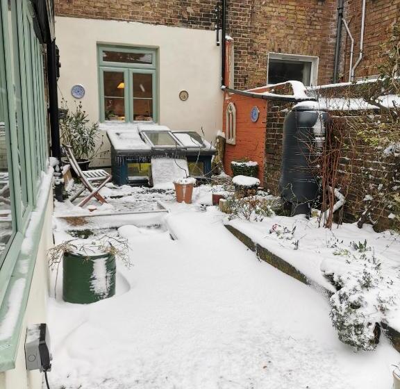 住宿加早餐  Rosslyn Court