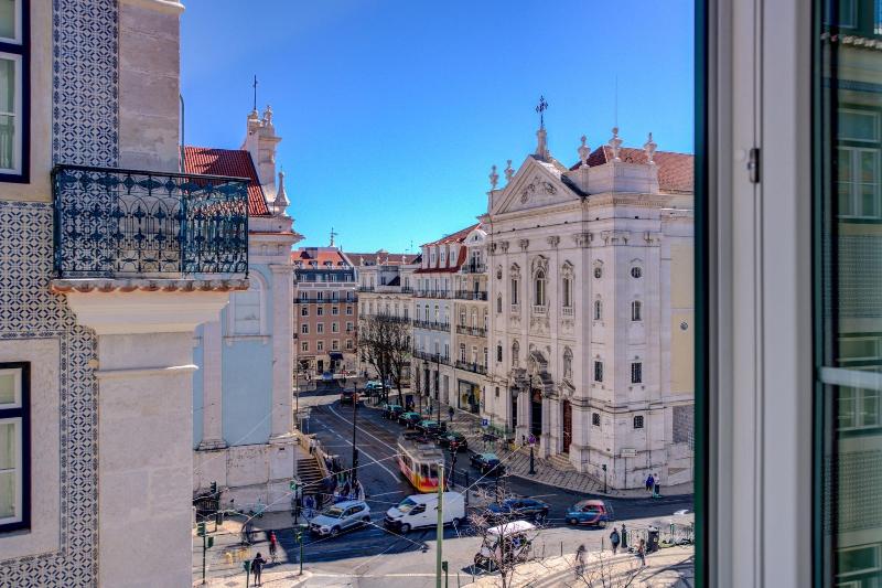 تختخواب و صبحانه Solar Dos Poetas