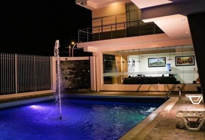 هتل El Parral Suite