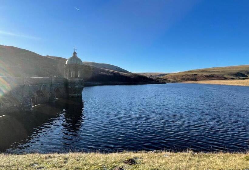 Отель Elan Valley