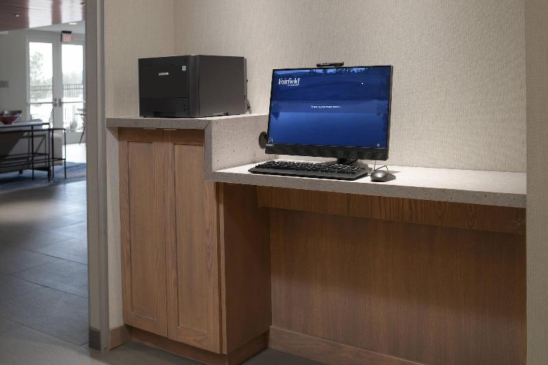 هتل Fairfield Inn & Suites By Marriott El Dorado