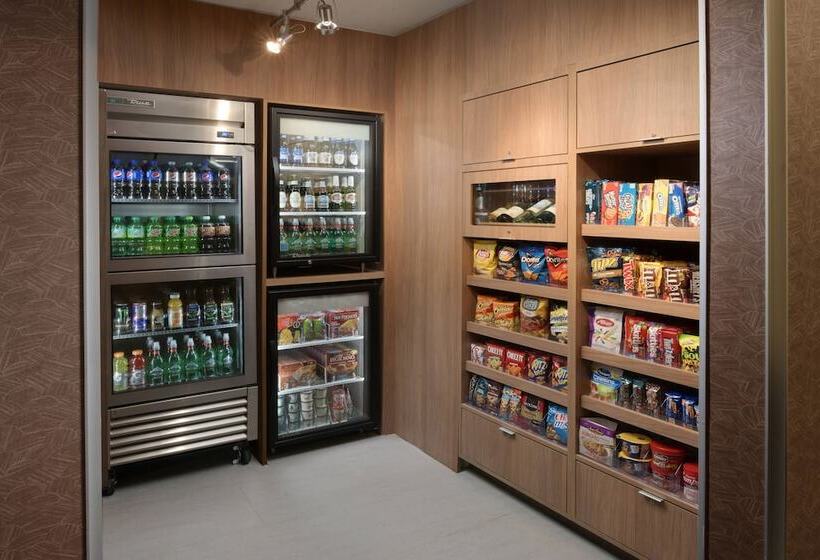 هتل Fairfield Inn & Suites By Marriott El Dorado