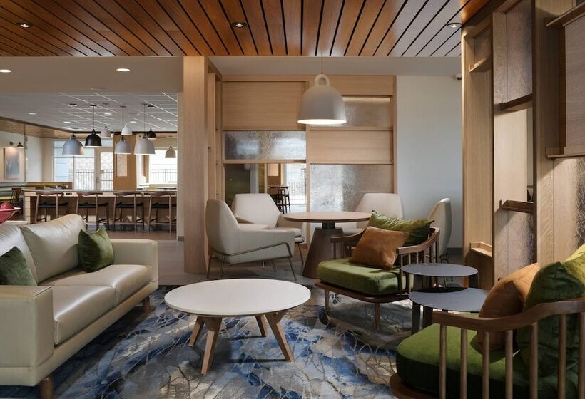 هتل Fairfield Inn & Suites By Marriott El Dorado