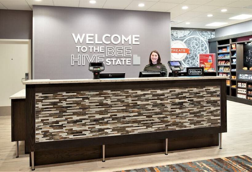 فندق Hampton Inn & Suites Logan
