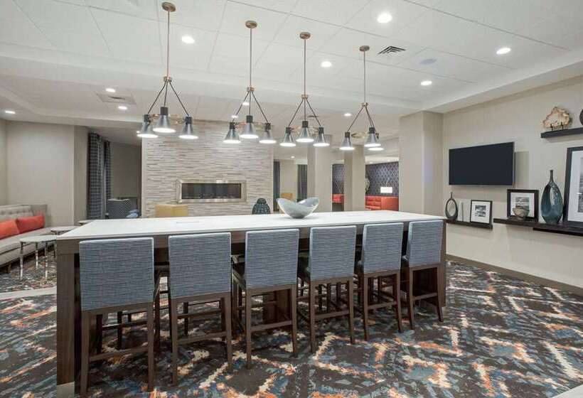 فندق Hampton Inn & Suites Logan