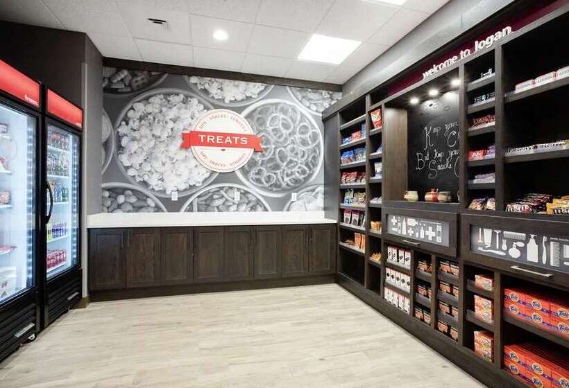 فندق Hampton Inn & Suites Logan