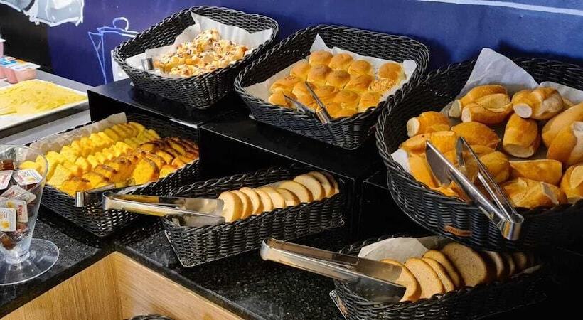 ホテル Ibis Budget Petropolis