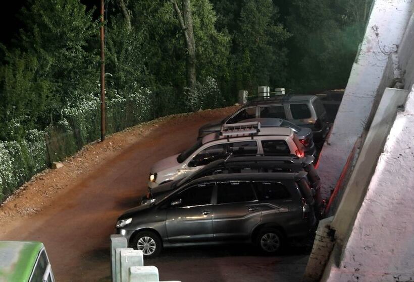 בית מלון כפרי Kausani Retreat