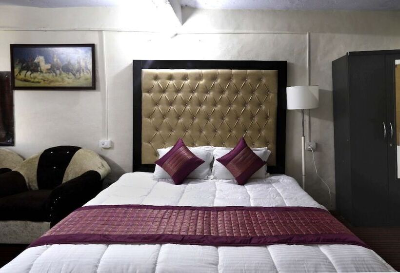 בית מלון כפרי Kausani Retreat